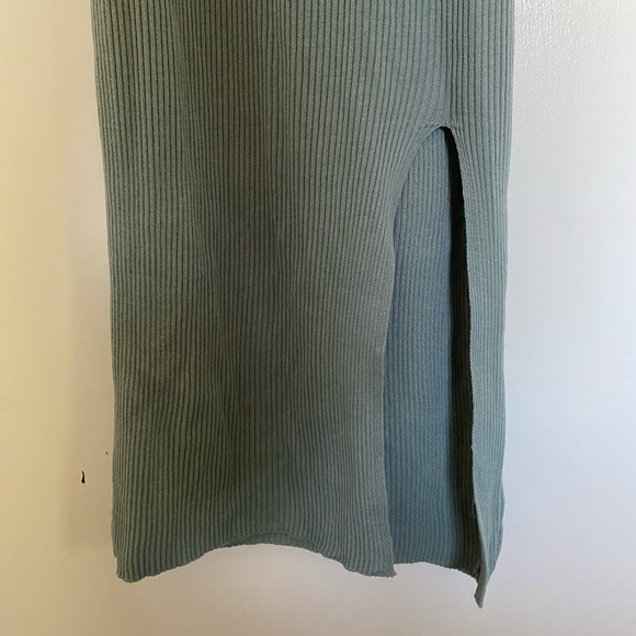 PRETTY LITTLE THING KNIT MIDI DRESS - Picture 2 of 4